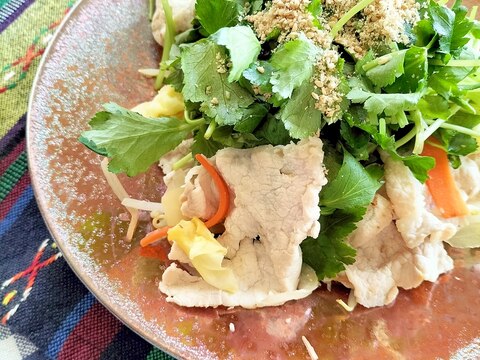 豚しゃぶ肉と野菜の三つ葉炒め♪